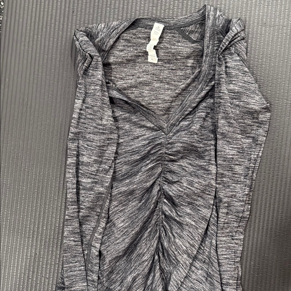Lululemon Athletica Charcoal Long Sleeve Top